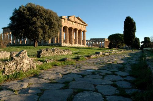 Paestum con i bambini: templi, mare e mongolfiere