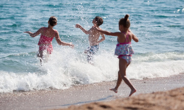 In spiaggia a Paestum con i bambini