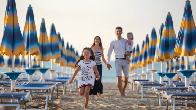 Animazione giornaliera + spiaggia + parcheggio